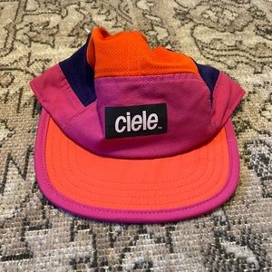 Ciele hat
